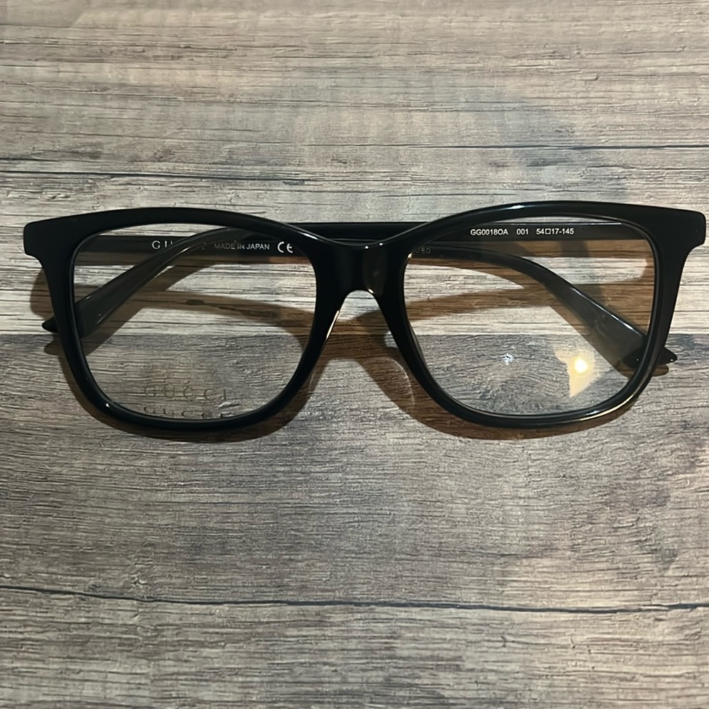 Authentic Gucci Eyeglass GG00180A